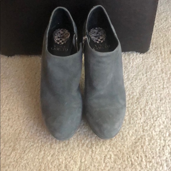 Grey boots - Picture 2 of 4
